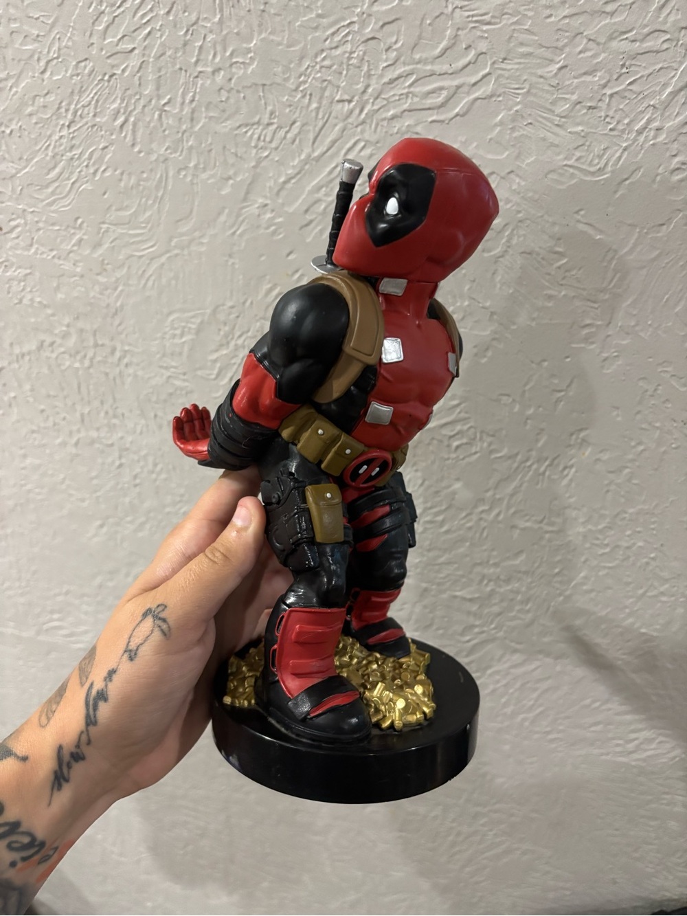 Marvel: Deadpool 3 'Bringing Up The Rear' Repaint Controller Holder Phone Stand